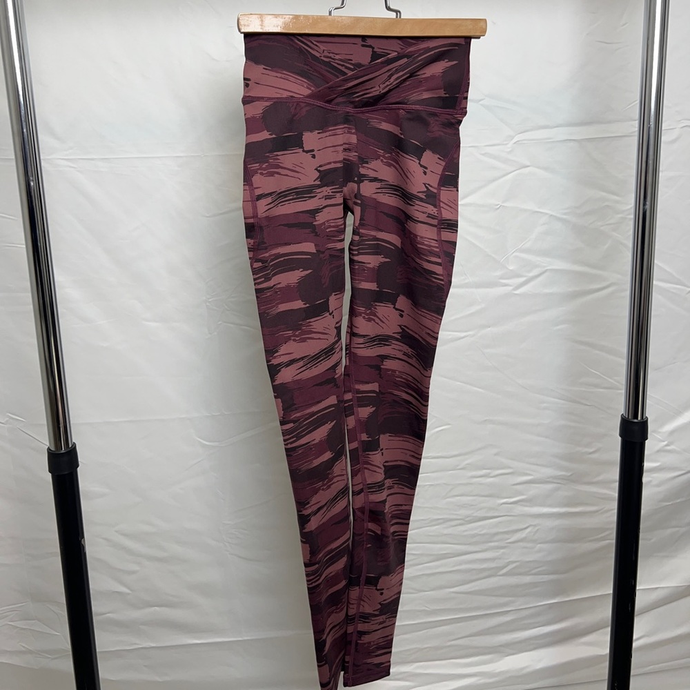 Alphalete Surface Cross Waist leggings size XS